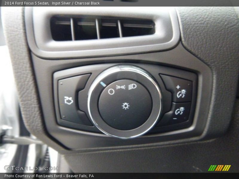 Ingot Silver / Charcoal Black 2014 Ford Focus S Sedan