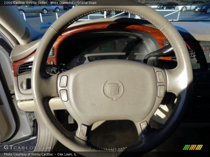 White Diamond / Neutral Shale 2000 Cadillac DeVille Sedan