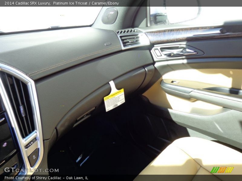Platinum Ice Tricoat / Caramel/Ebony 2014 Cadillac SRX Luxury