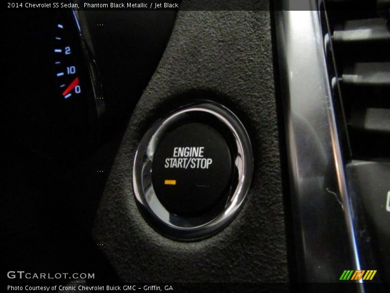 Controls of 2014 SS Sedan