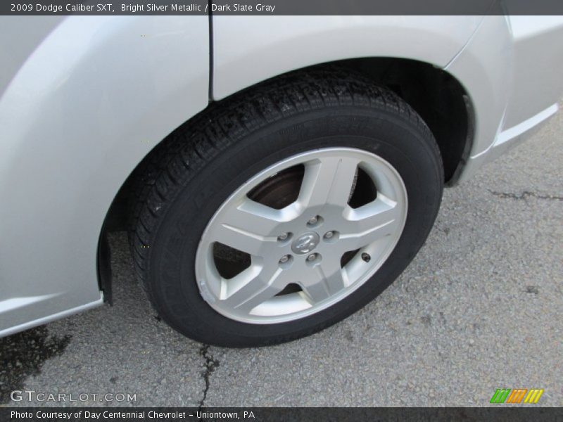 Bright Silver Metallic / Dark Slate Gray 2009 Dodge Caliber SXT