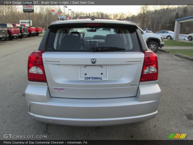 Bright Silver Metallic / Dark Slate Gray 2009 Dodge Caliber SXT