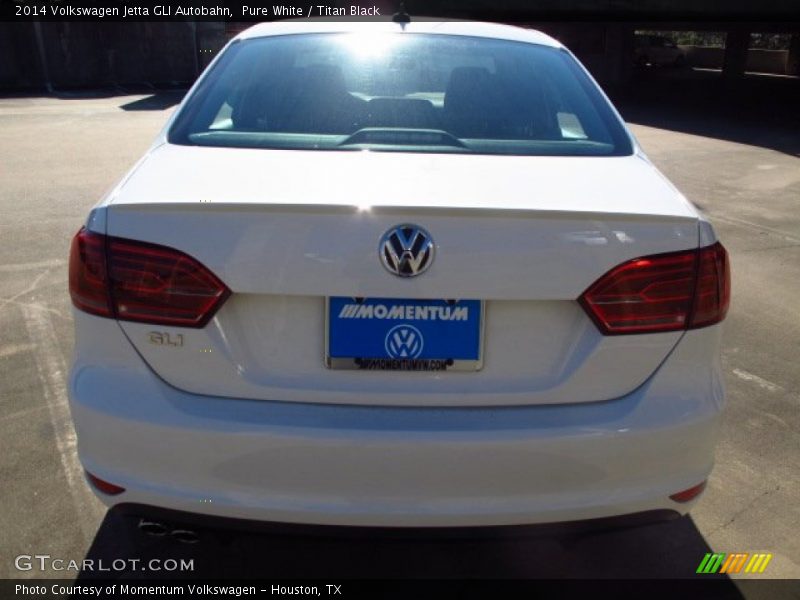 Pure White / Titan Black 2014 Volkswagen Jetta GLI Autobahn