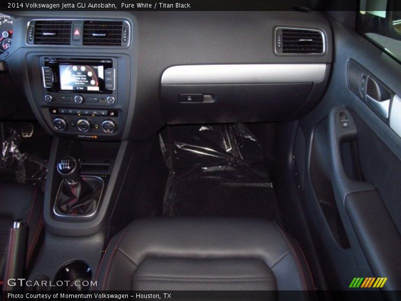 Pure White / Titan Black 2014 Volkswagen Jetta GLI Autobahn