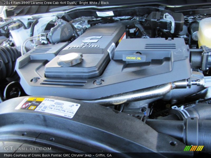 Bright White / Black 2014 Ram 3500 Laramie Crew Cab 4x4 Dually