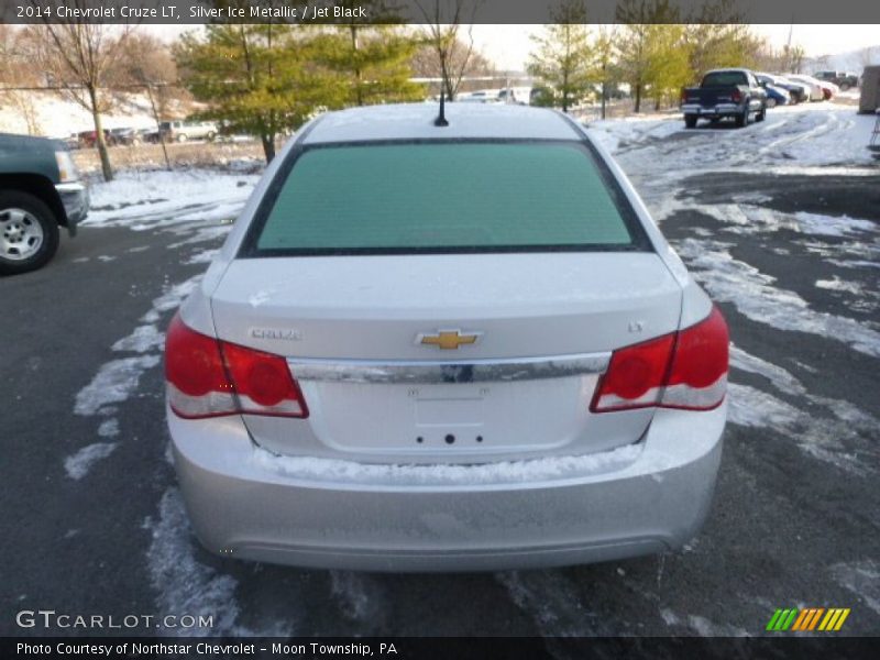 Silver Ice Metallic / Jet Black 2014 Chevrolet Cruze LT