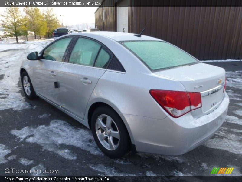 Silver Ice Metallic / Jet Black 2014 Chevrolet Cruze LT