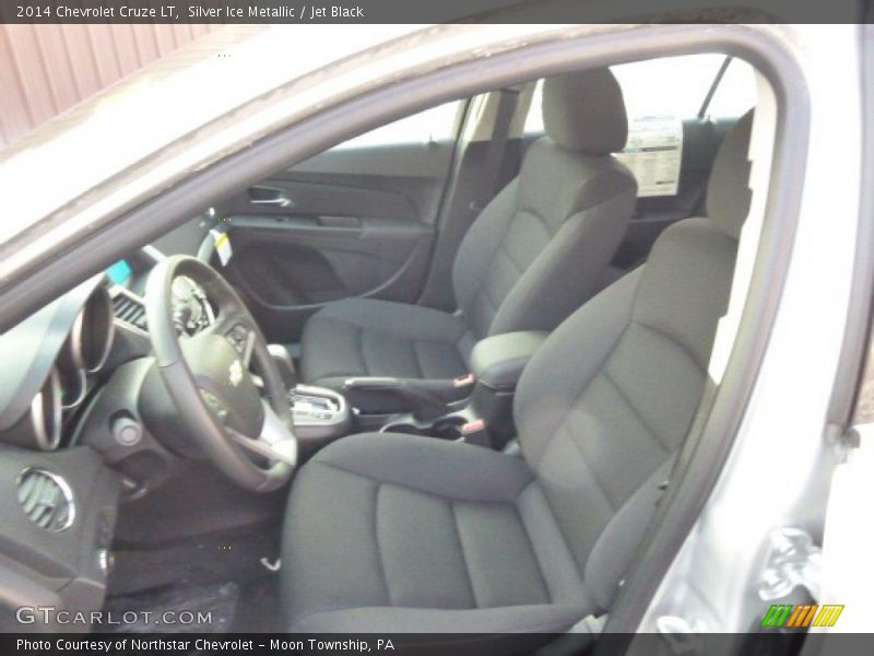 Silver Ice Metallic / Jet Black 2014 Chevrolet Cruze LT