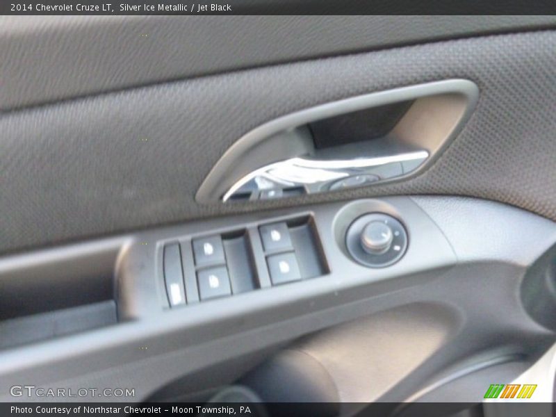 Silver Ice Metallic / Jet Black 2014 Chevrolet Cruze LT