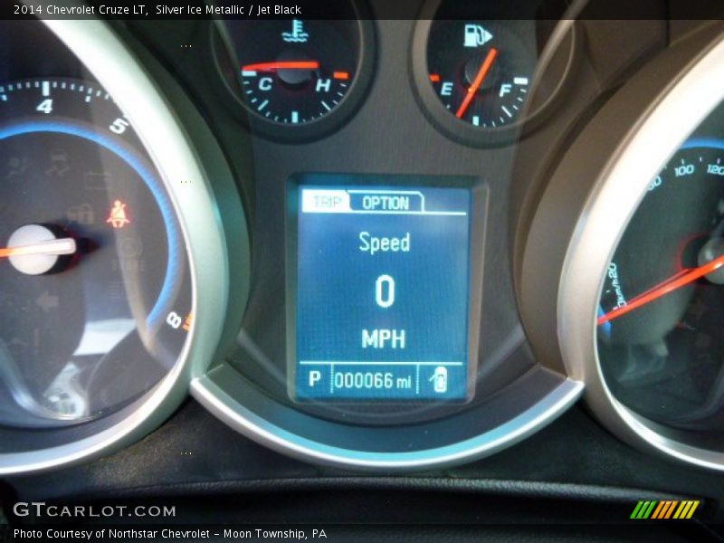 Silver Ice Metallic / Jet Black 2014 Chevrolet Cruze LT