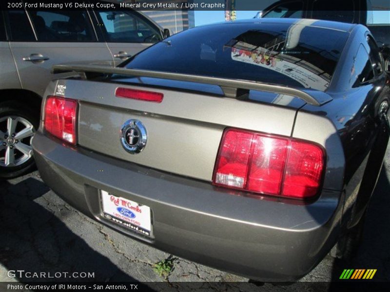 Mineral Grey Metallic / Light Graphite 2005 Ford Mustang V6 Deluxe Coupe