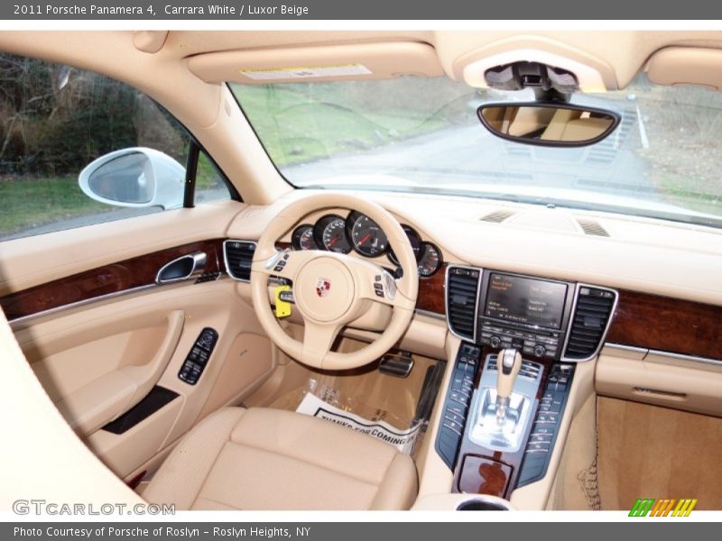Carrara White / Luxor Beige 2011 Porsche Panamera 4