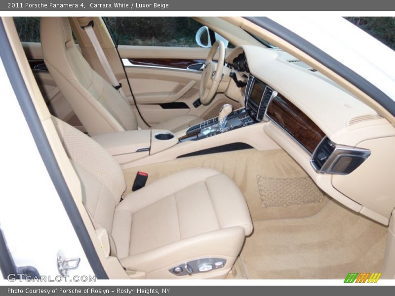 Carrara White / Luxor Beige 2011 Porsche Panamera 4
