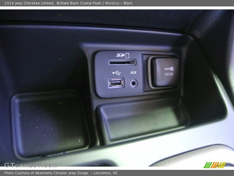 Brilliant Black Crystal Pearl / Morocco - Black 2014 Jeep Cherokee Limited