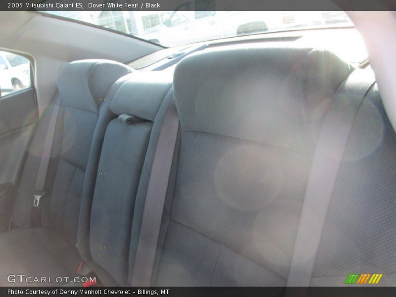 Dover White Pearl / Black 2005 Mitsubishi Galant ES
