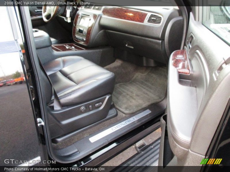 Onyx Black / Ebony 2008 GMC Yukon Denali AWD
