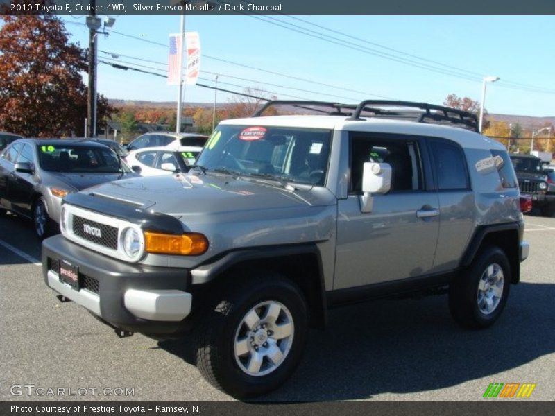 Silver Fresco Metallic / Dark Charcoal 2010 Toyota FJ Cruiser 4WD