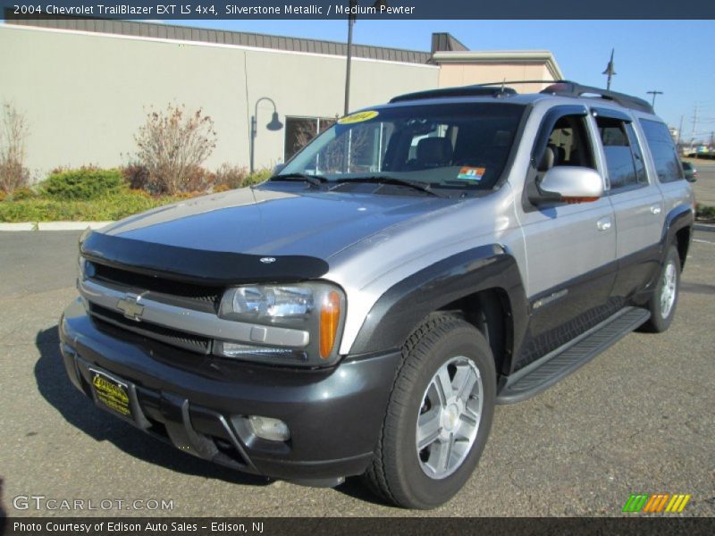 Silverstone Metallic / Medium Pewter 2004 Chevrolet TrailBlazer EXT LS 4x4