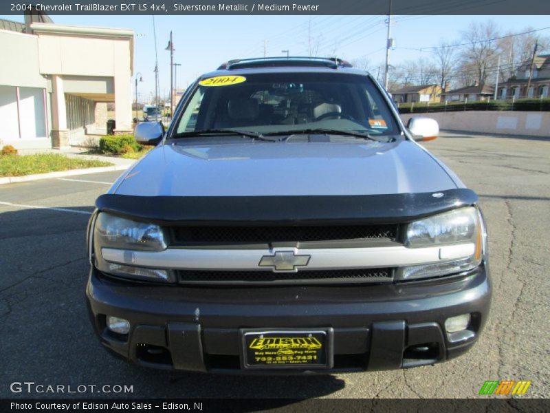 Silverstone Metallic / Medium Pewter 2004 Chevrolet TrailBlazer EXT LS 4x4