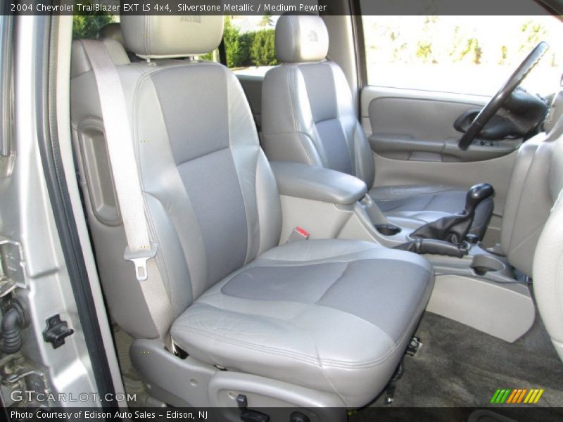 Silverstone Metallic / Medium Pewter 2004 Chevrolet TrailBlazer EXT LS 4x4