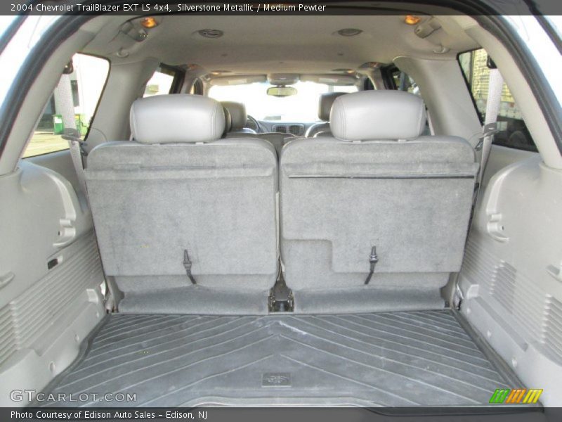 Silverstone Metallic / Medium Pewter 2004 Chevrolet TrailBlazer EXT LS 4x4