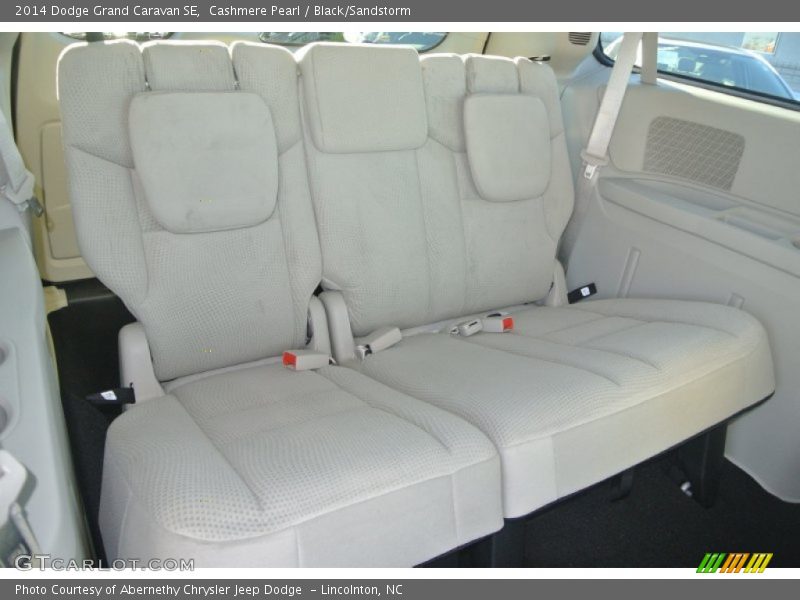 Cashmere Pearl / Black/Sandstorm 2014 Dodge Grand Caravan SE