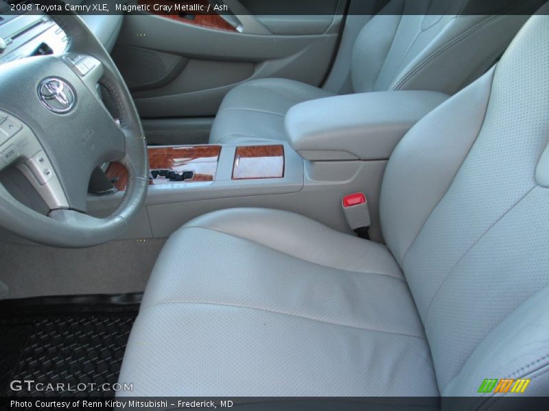 Magnetic Gray Metallic / Ash 2008 Toyota Camry XLE