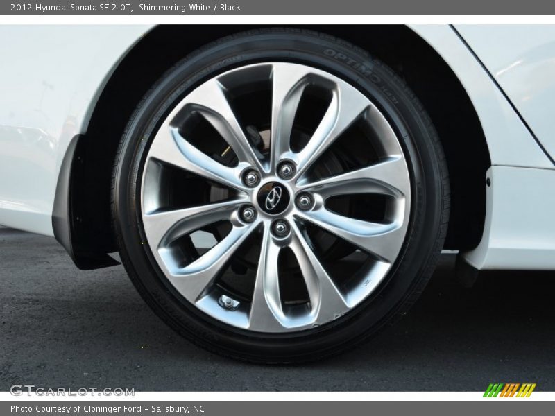 Shimmering White / Black 2012 Hyundai Sonata SE 2.0T