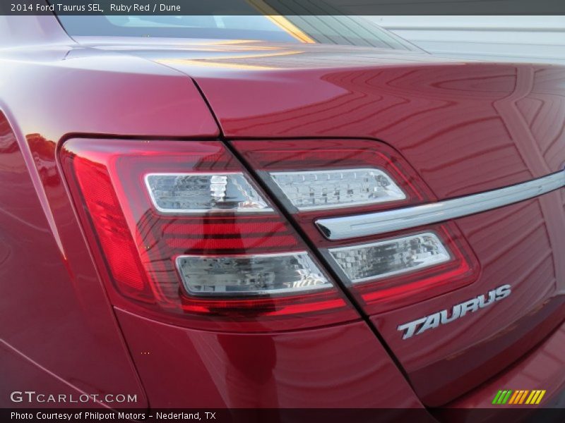Ruby Red / Dune 2014 Ford Taurus SEL