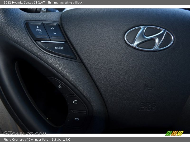 Shimmering White / Black 2012 Hyundai Sonata SE 2.0T