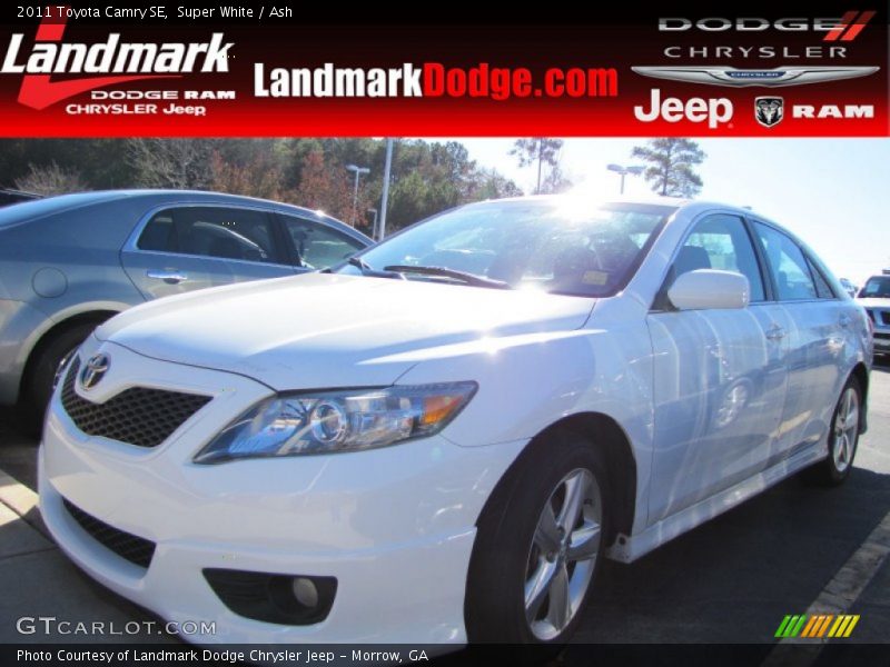 Super White / Ash 2011 Toyota Camry SE