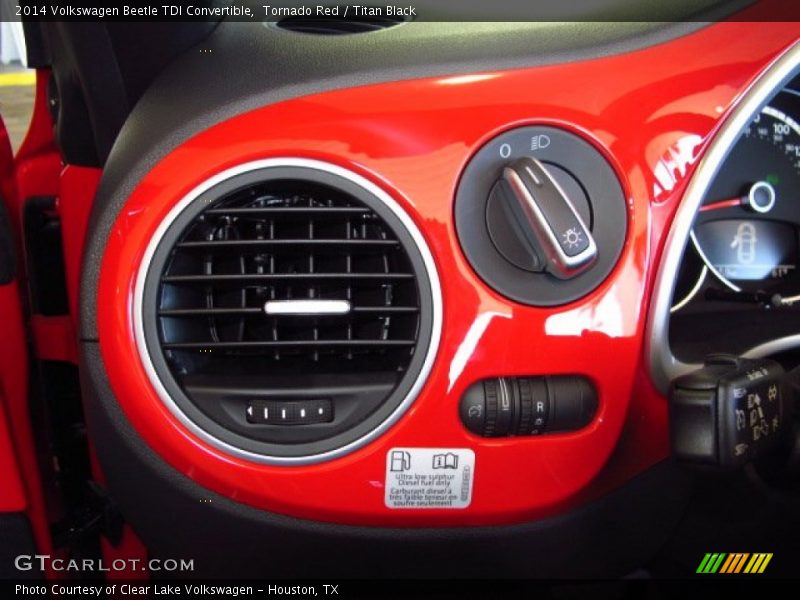Tornado Red / Titan Black 2014 Volkswagen Beetle TDI Convertible