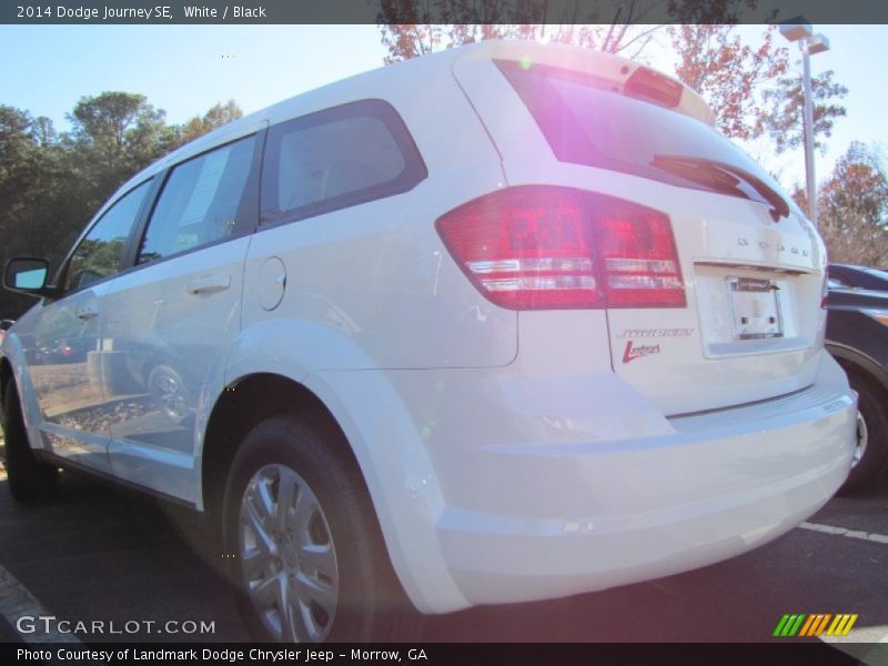 White / Black 2014 Dodge Journey SE