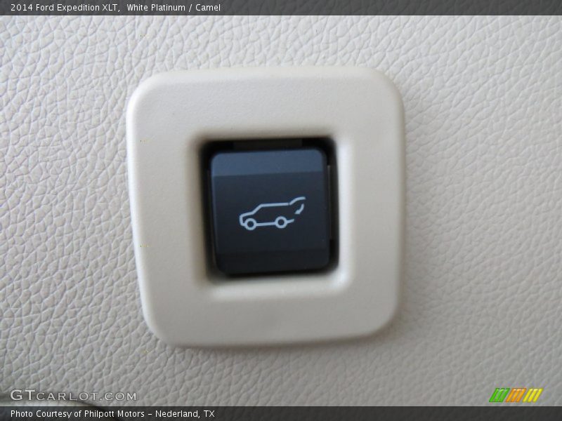White Platinum / Camel 2014 Ford Expedition XLT