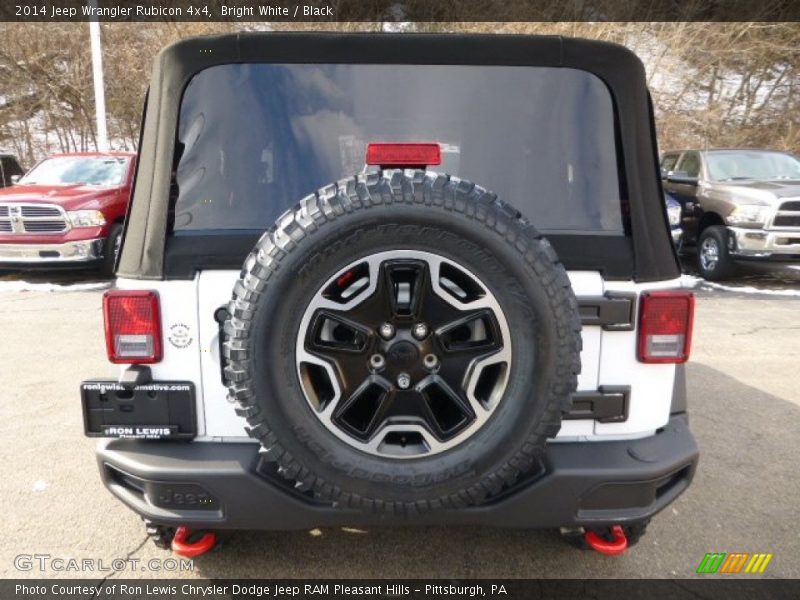 Bright White / Black 2014 Jeep Wrangler Rubicon 4x4