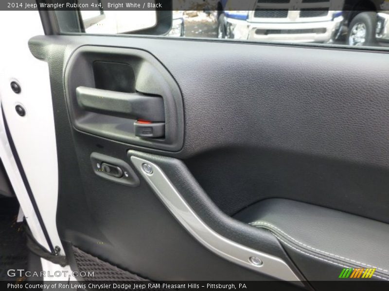 Bright White / Black 2014 Jeep Wrangler Rubicon 4x4