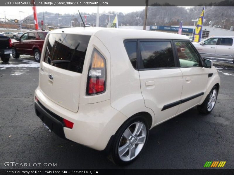Dune Beige / Sand/Black Houndstooth Cloth 2010 Kia Soul !