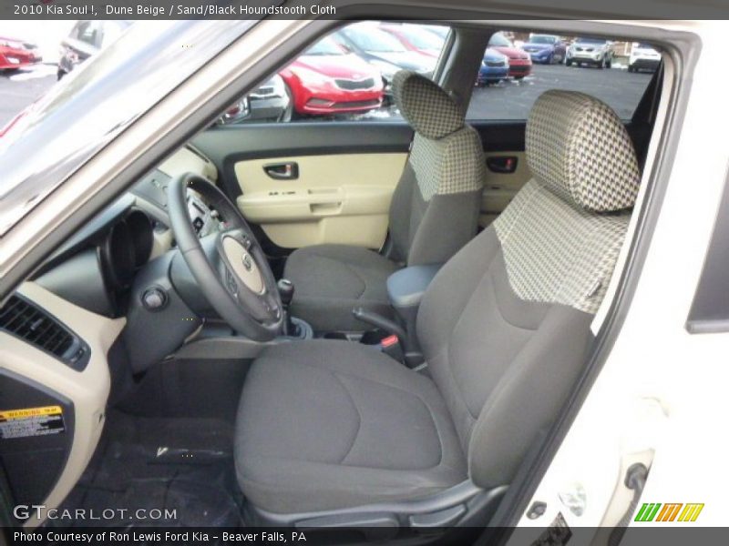 Dune Beige / Sand/Black Houndstooth Cloth 2010 Kia Soul !