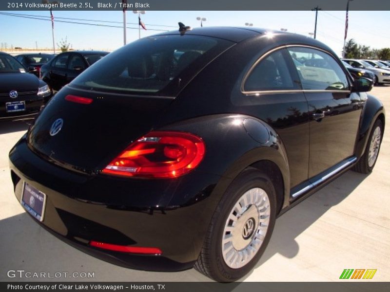 Black / Titan Black 2014 Volkswagen Beetle 2.5L