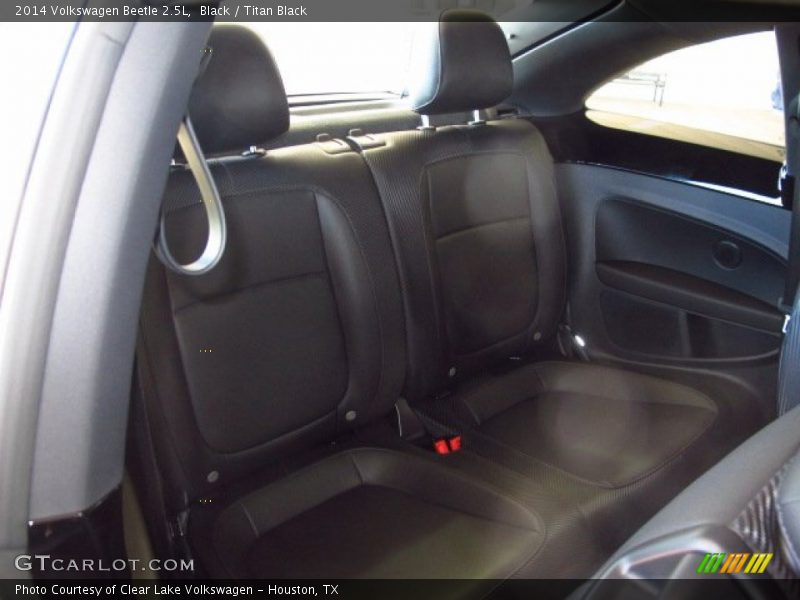 Black / Titan Black 2014 Volkswagen Beetle 2.5L