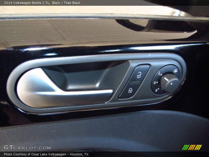 Black / Titan Black 2014 Volkswagen Beetle 2.5L