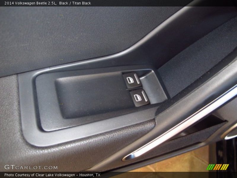 Black / Titan Black 2014 Volkswagen Beetle 2.5L