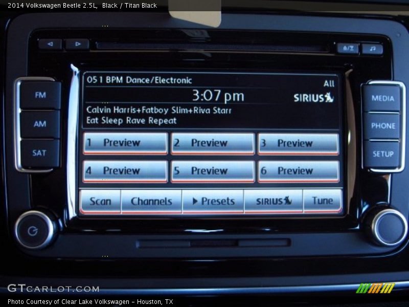 Black / Titan Black 2014 Volkswagen Beetle 2.5L