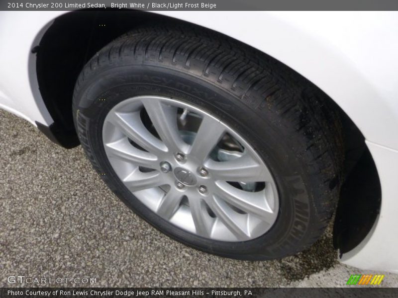 Bright White / Black/Light Frost Beige 2014 Chrysler 200 Limited Sedan