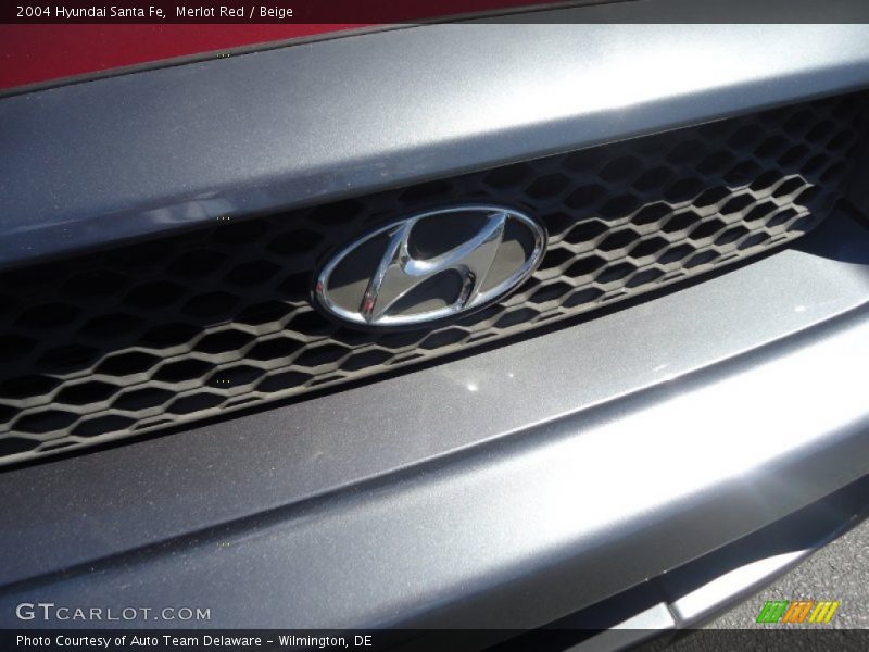 Merlot Red / Beige 2004 Hyundai Santa Fe