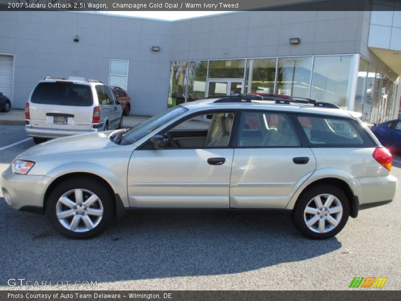 Champagne Gold Opal / Warm Ivory Tweed 2007 Subaru Outback 2.5i Wagon