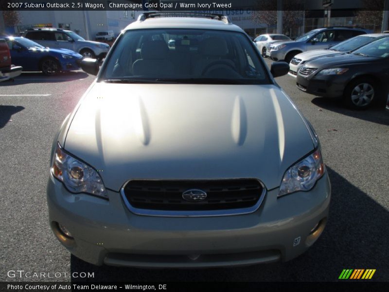 Champagne Gold Opal / Warm Ivory Tweed 2007 Subaru Outback 2.5i Wagon