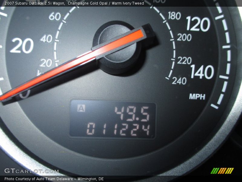 Champagne Gold Opal / Warm Ivory Tweed 2007 Subaru Outback 2.5i Wagon