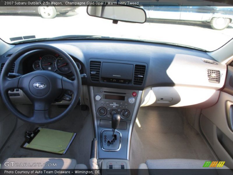 Champagne Gold Opal / Warm Ivory Tweed 2007 Subaru Outback 2.5i Wagon