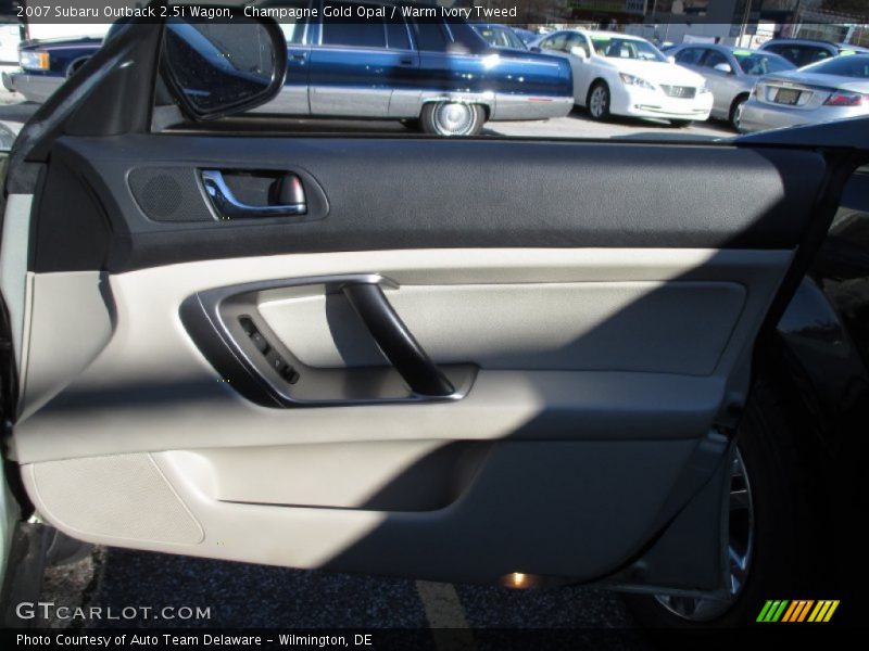 Champagne Gold Opal / Warm Ivory Tweed 2007 Subaru Outback 2.5i Wagon